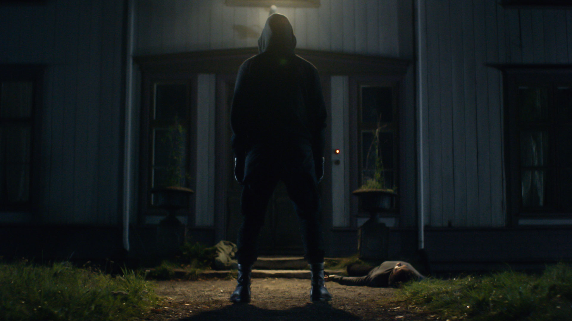 ‘Dark Windows’ Exclusive Trailer Teases a Masked Killer Out for Revenge